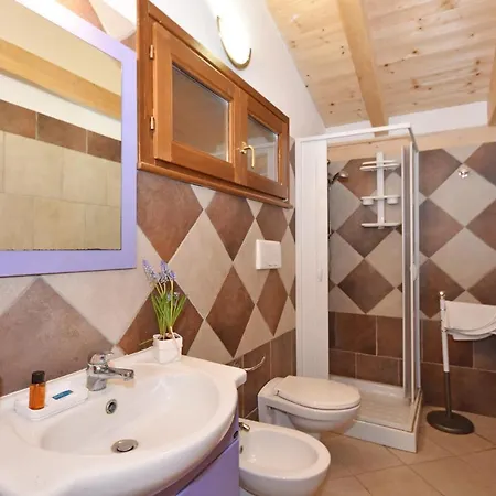 مكان تخييم Is Arenas Camping Village
