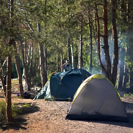Is Arenas Camping Village مكان تخييم