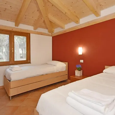 مكان تخييم Is Arenas Camping Village *